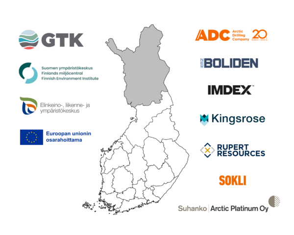 Karttakuva Suomesta, jossa projektin tutkimusalue Pohjois-Suomi on harmaalla korostettu. Kartassa on mukana projektin toteuttajien ja rahoittajien logot.